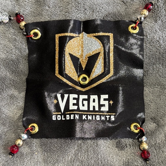 Black Beaded Sports Drink covers - Picture 3 of 3